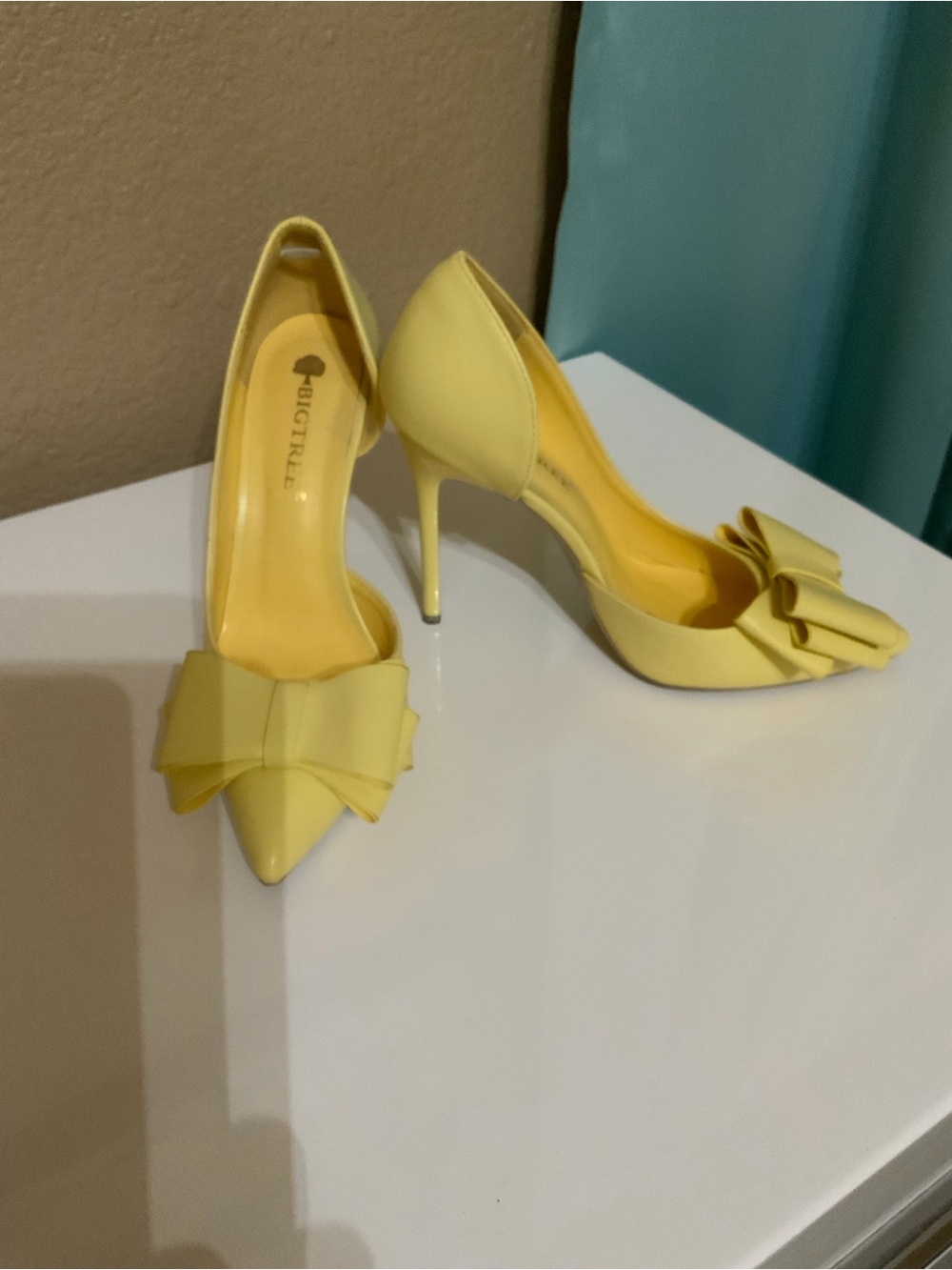 Big Tree Yellow Pointed-Toe Bow Stiletto Heels